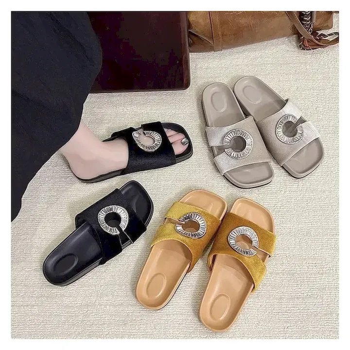 CF50727_0.webp Fish mouth lady flattie France style slippers for women - Image 1